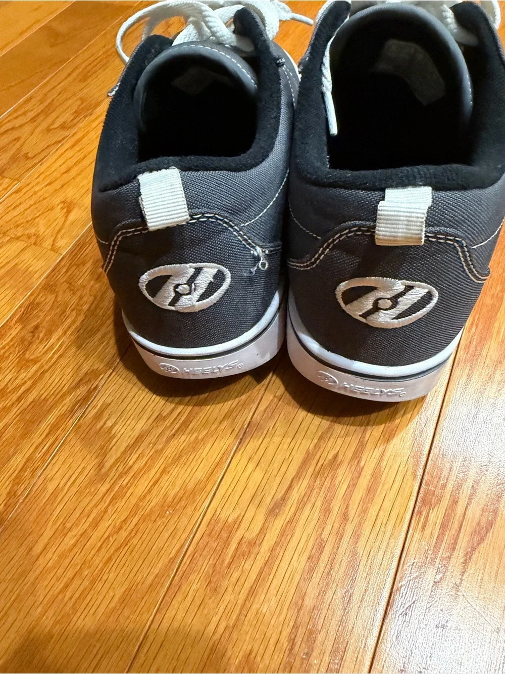 Vintage Heelys Black White Skate Shoes With Wheel Size 7